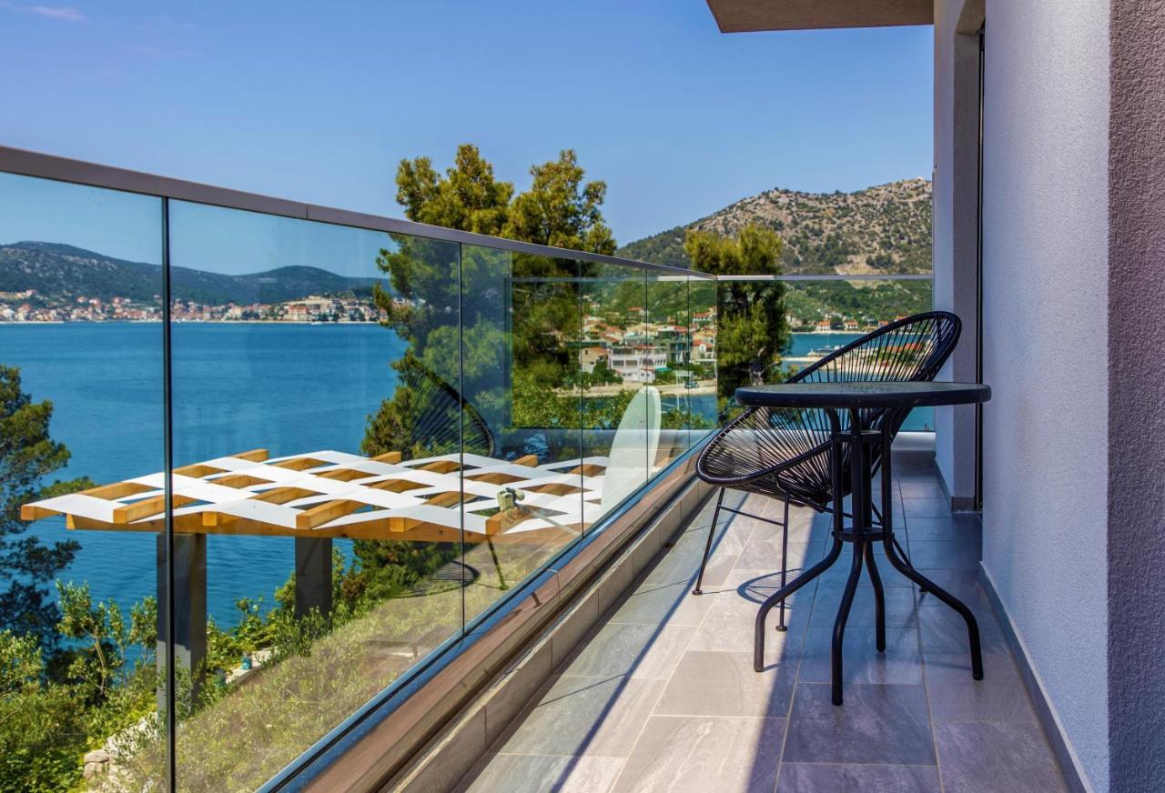 Villa Regina With Heated Pool And Sea View Marina Eksteriør bilde