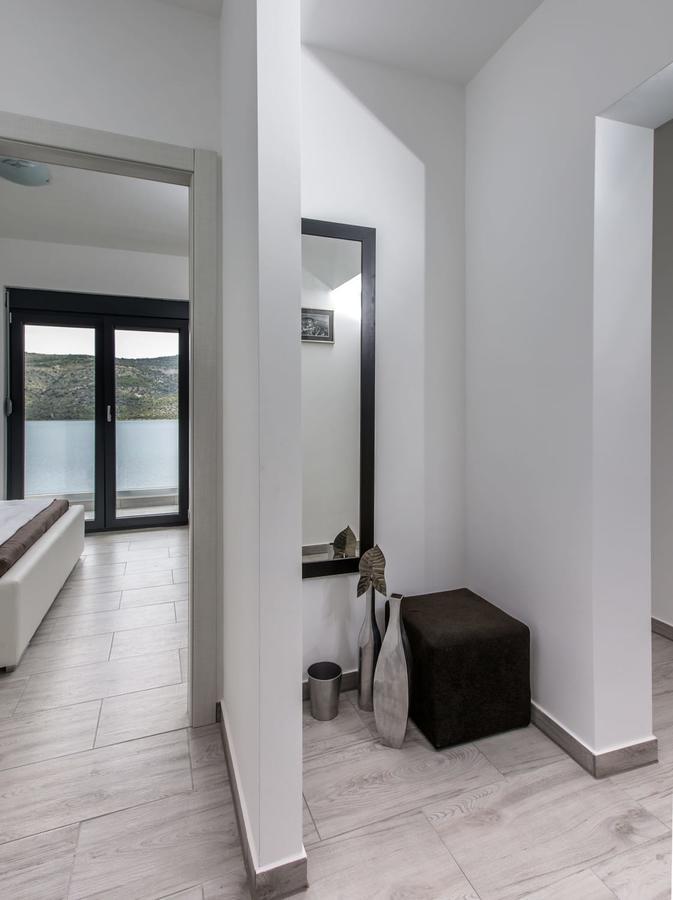 Villa Regina With Heated Pool And Sea View Marina Eksteriør bilde